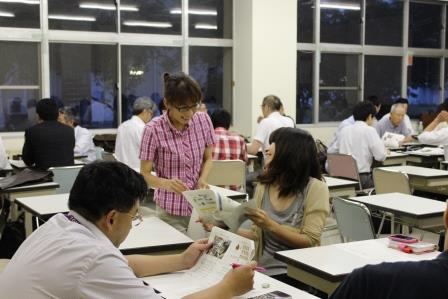 午後は、3つのテーマに分かれて議論し、それぞれプレゼンテーションを行いました。